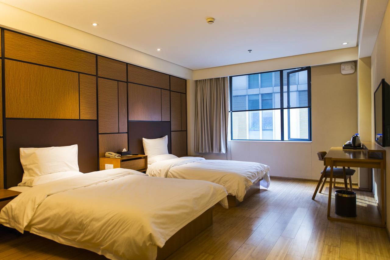 Ji Hotel Shanghai Hongqiao Airport Huqingping Highway Exteriör bild