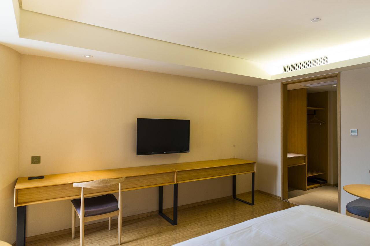 Ji Hotel Shanghai Hongqiao Airport Huqingping Highway Exteriör bild