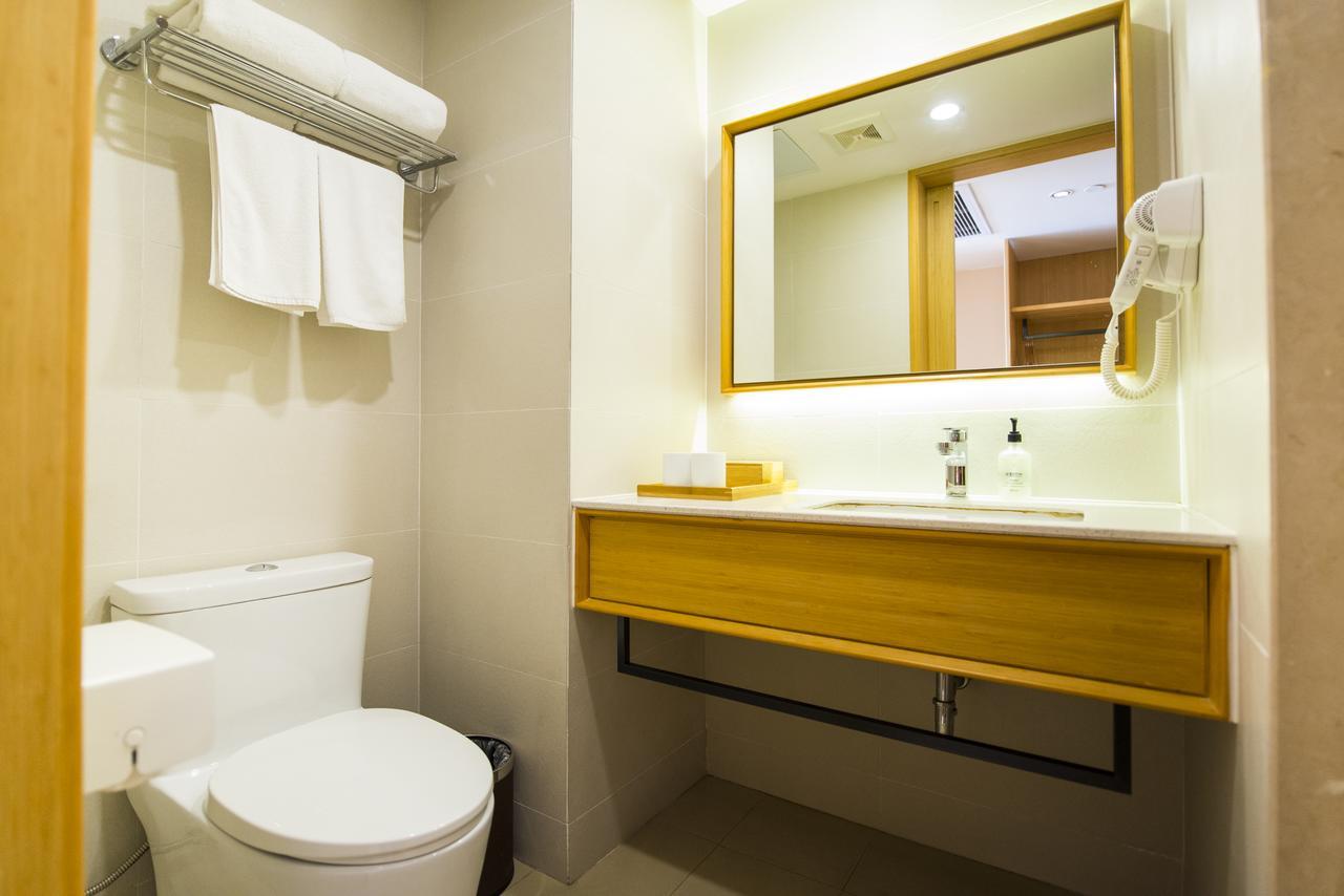 Ji Hotel Shanghai Hongqiao Airport Huqingping Highway Exteriör bild