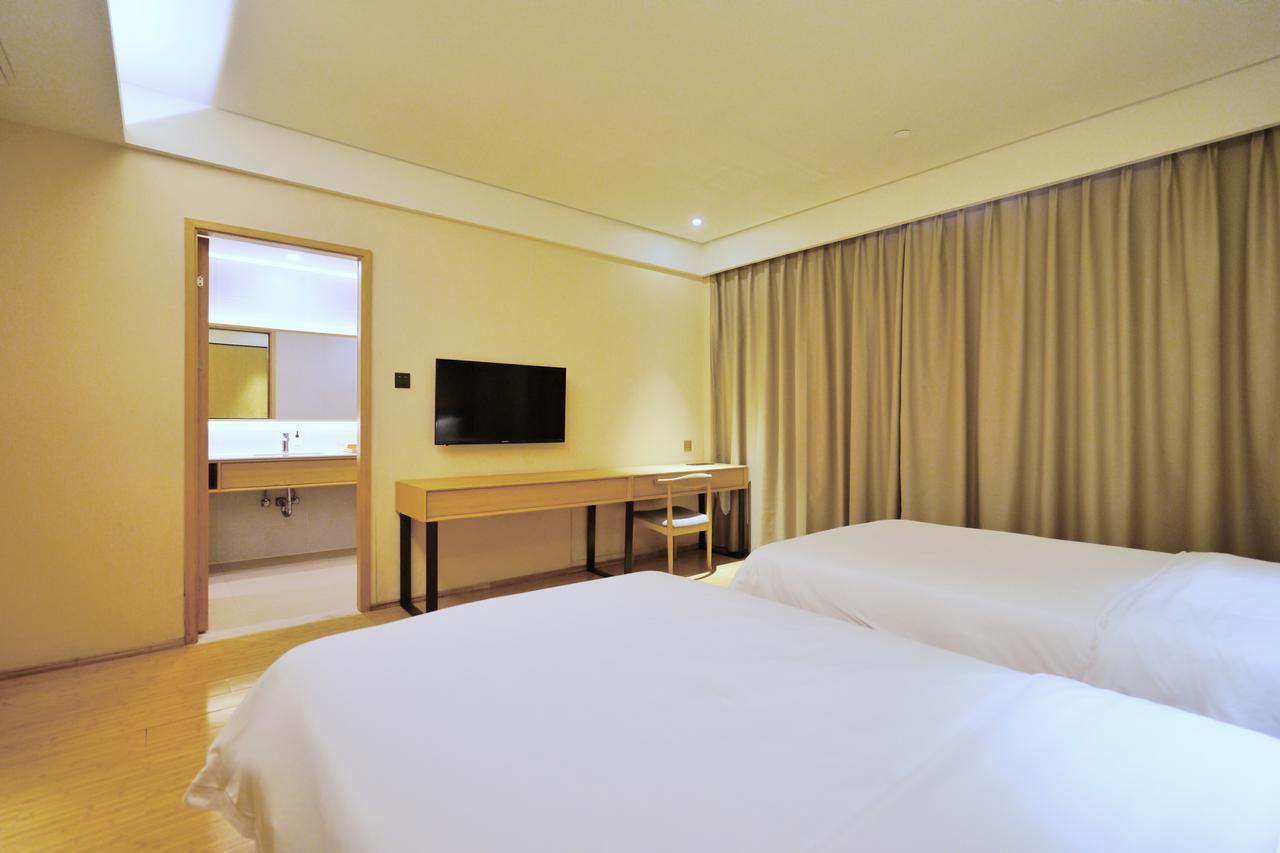 Ji Hotel Shanghai Hongqiao Airport Huqingping Highway Exteriör bild